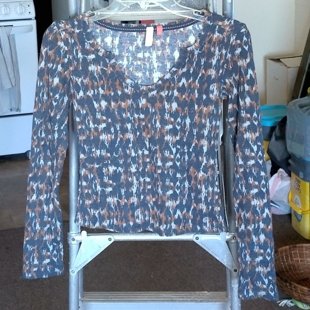 Pilcro Anthropologie Split Neck Notched V Neck Thermal Top Size XS - Picture 3 of 9